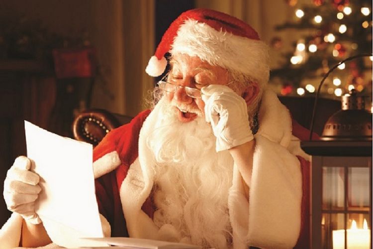 Father Christmas visits Wardown Museum 9 Dec 2023 23 Dec 2023 Mum