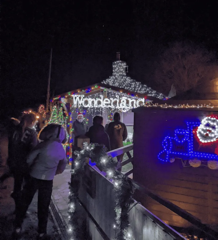 Anne & Paul's Lunatic Christmas Lights